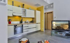 France 82 D - 2 Rooms - Terrace - 1 Min To The Sea